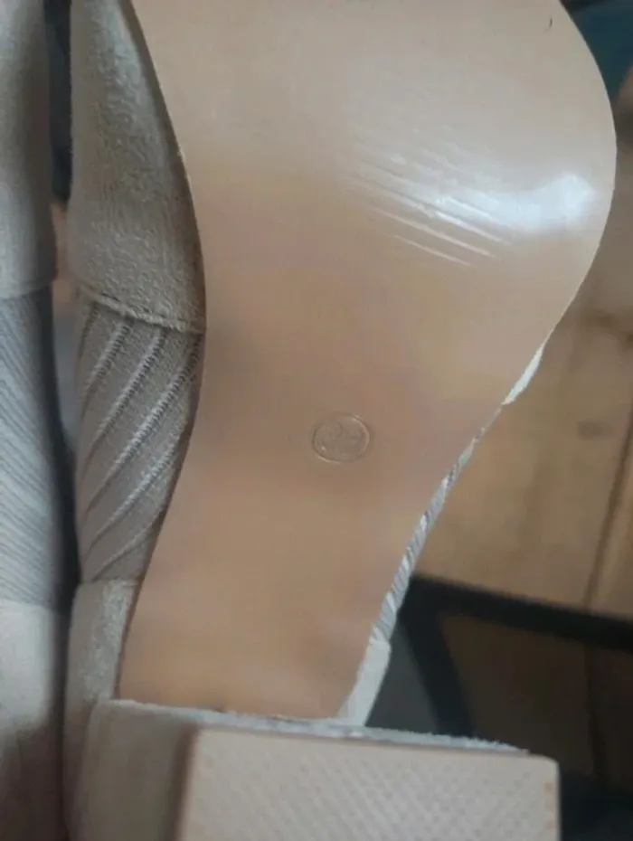Bottines chaussettes à talon 38 Cuccoo - photo numéro 3