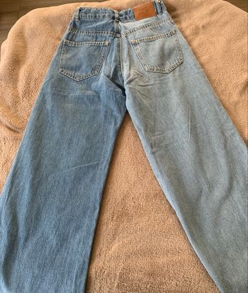 Jean large taille 30 en deux couleur avec bouton Jennifer