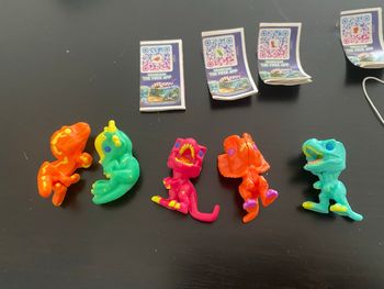 Lot de 5 dinosaures Kinder Joy 