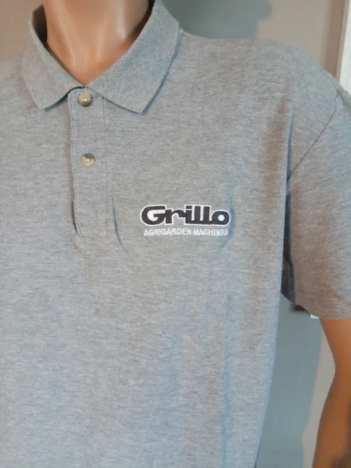 Polo gris - photo numéro 2