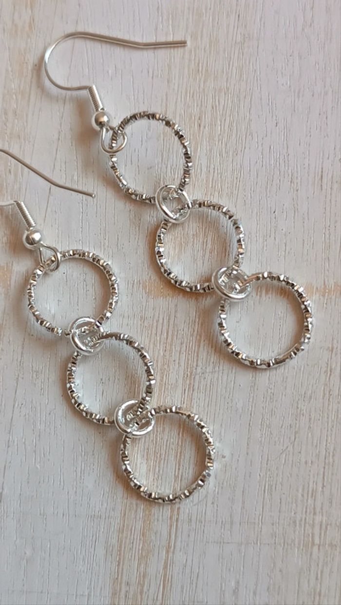 Jolies boucles pendantes - photo numéro 2