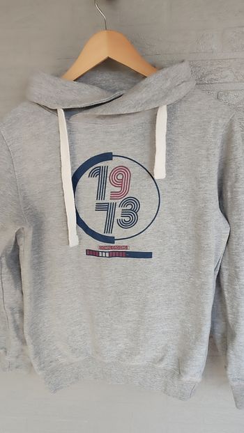 Sweat a col t 14 ans