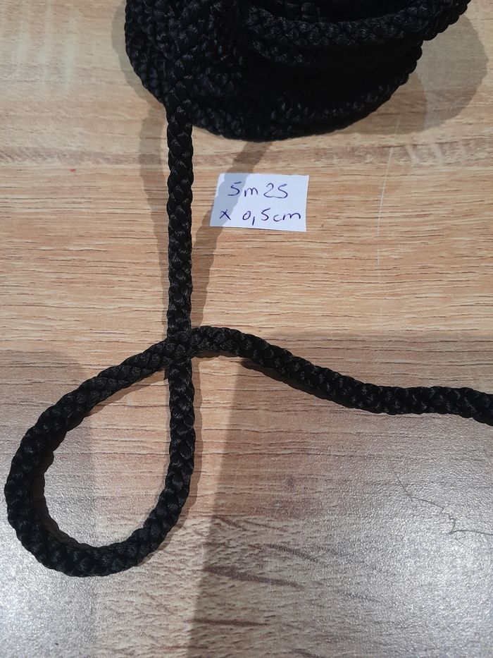 5m25 de corde noir tressée 0.5cm de large - photo numéro 2