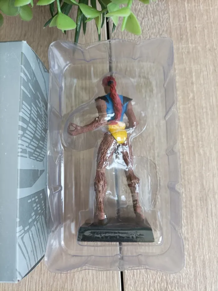 Figurine Marvel Wolfbane Eaglemoss Super Héros - photo numéro 4