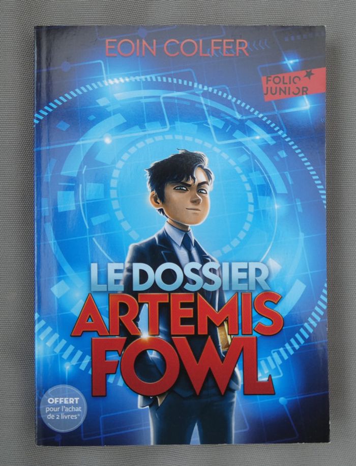 Livre "le dossier Artémis Fowl" neuf - photo numéro 1