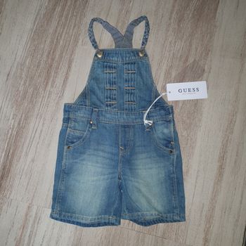 Salopettes neuve guess 2ans