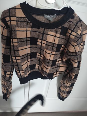 Pull crop top carreaux