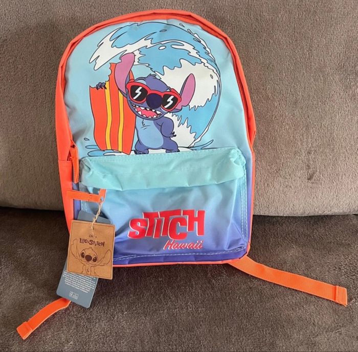 Sac à dos stitch neuf et étiqueté Mesure 29x24 cm - photo numéro 2