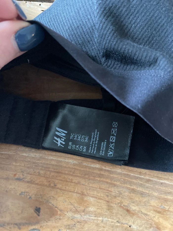 Soutien gorge noir H&M 75C - photo numéro 4