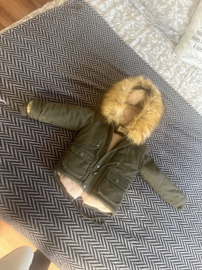Manteau garçon très chaud fourrée 2 ans