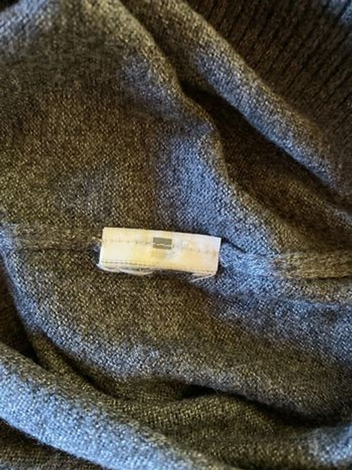 Pull gris Hollister - photo numéro 3