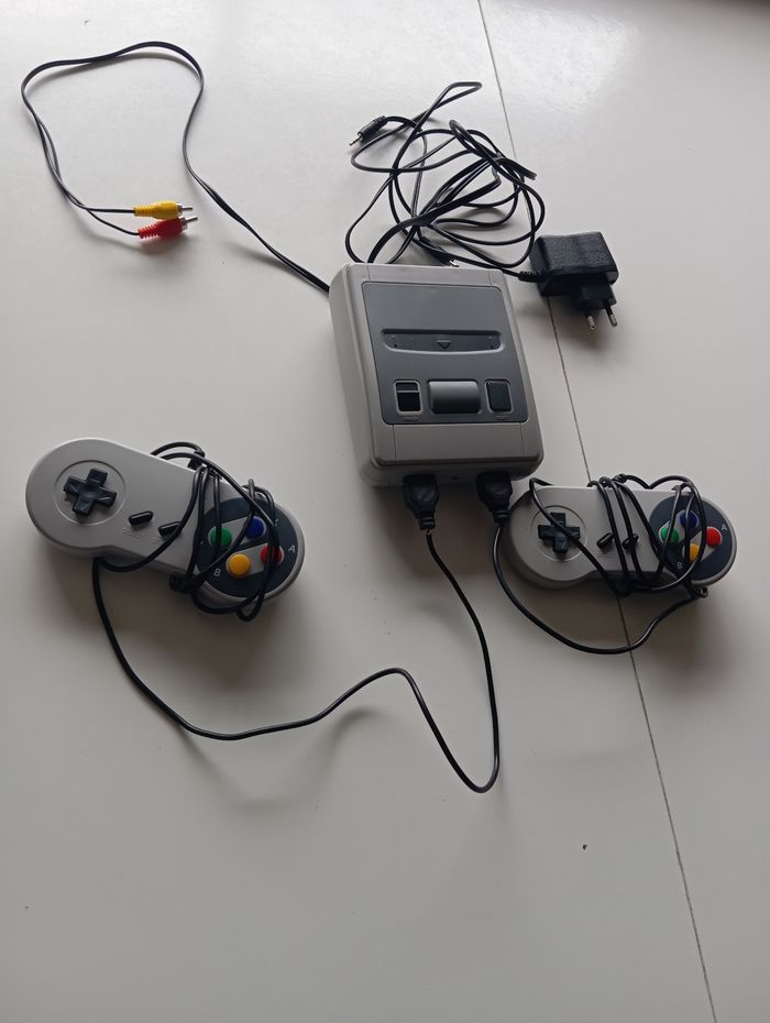 Console 620 jeux intégrés - photo numéro 2