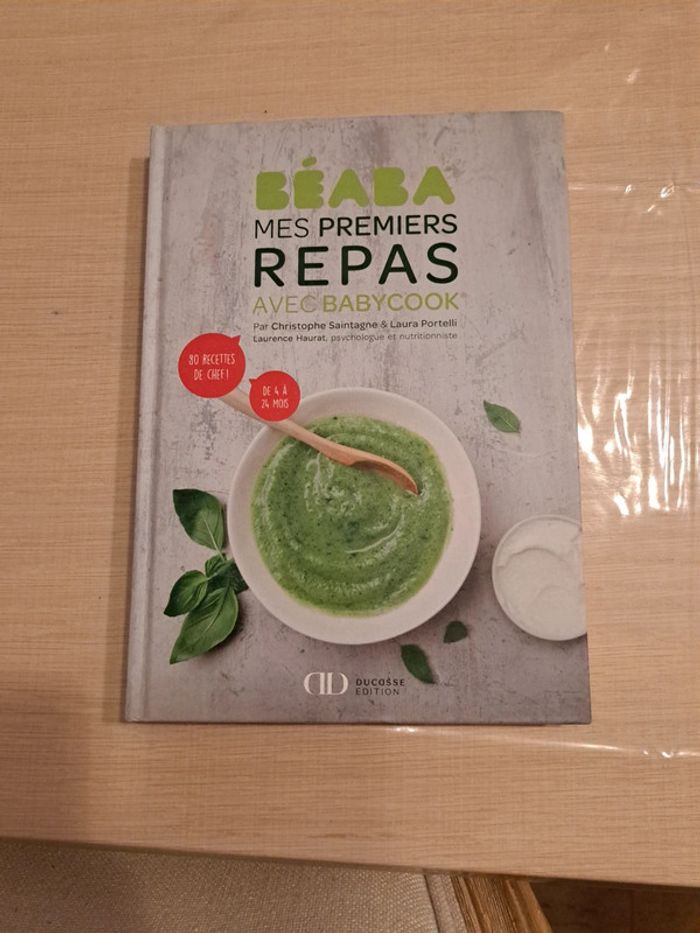 Livre Béaba Mes premiers repas avec BabyCook
