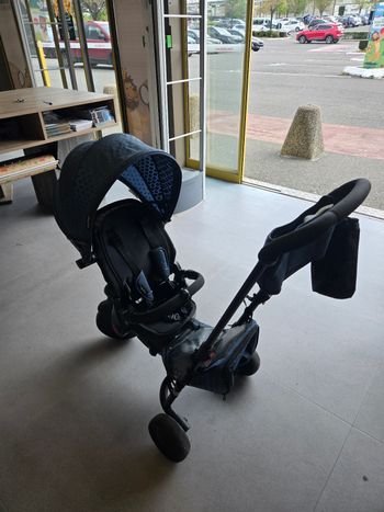 Tricycle évolutif Smartrike SmartFold 700 8 en 1 – pliable