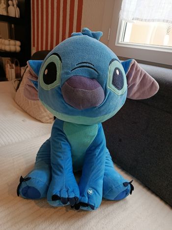 Grosse peluche stitch