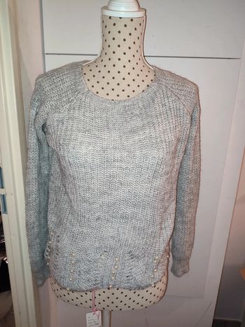 Pull gris neuf sans étiquette