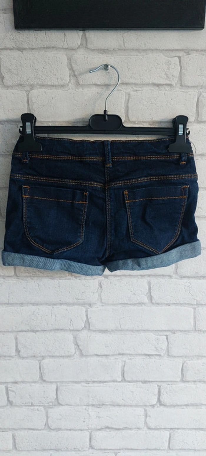 Short en jeans Kiabi taille 10 ans - photo numéro 2