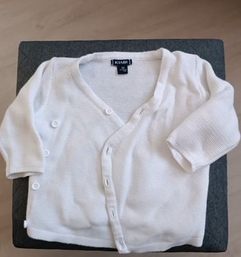 Gilet blanc bébé 1 mois