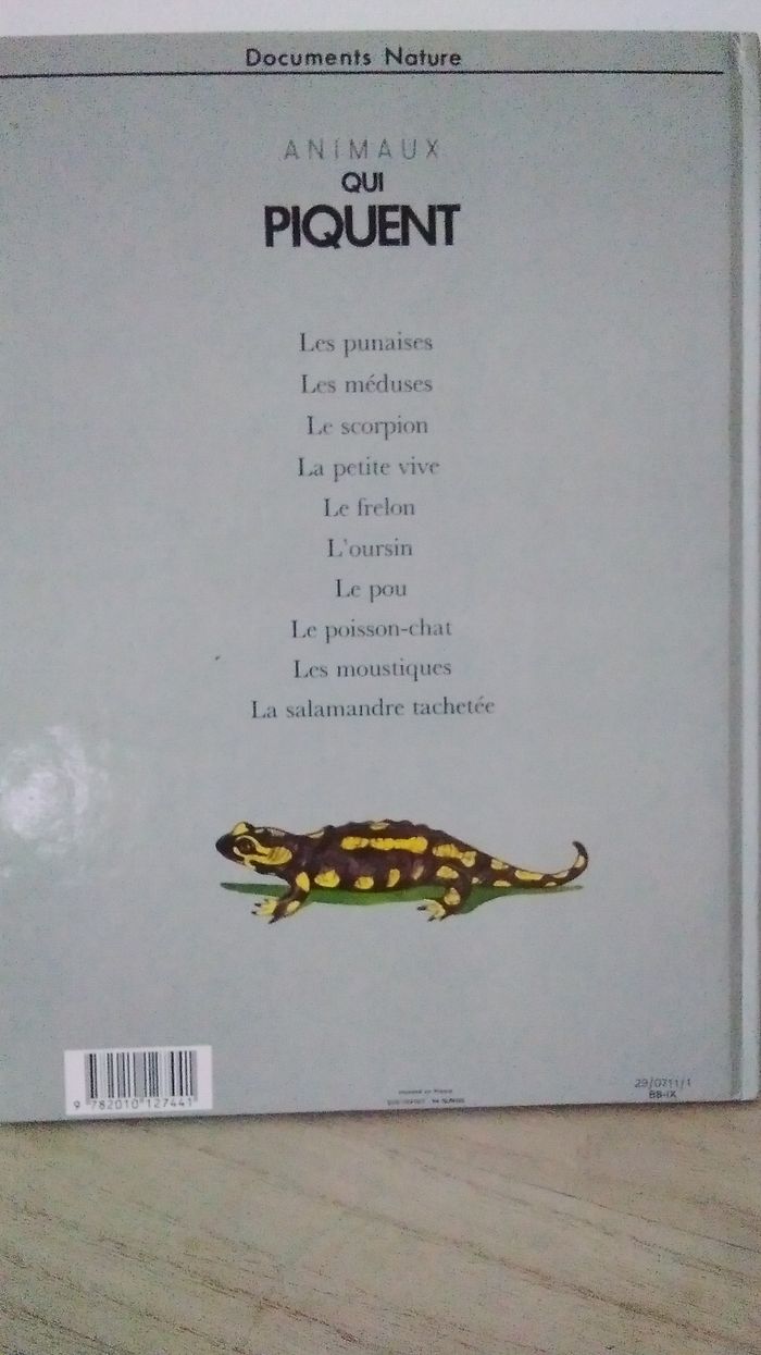 Livre animaux qui piquent - photo numéro 3