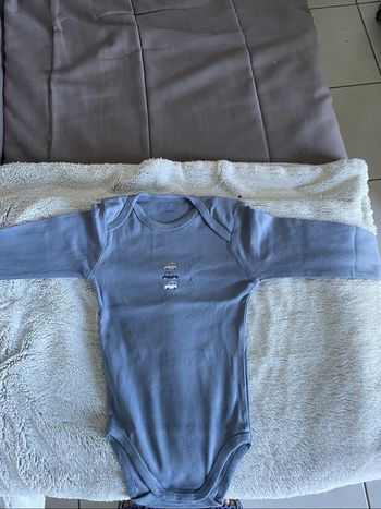 Vends vêtements bébé 23/24/36 mois