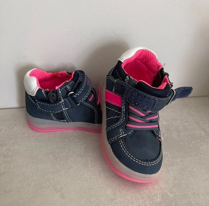 Baskets fille taille 20