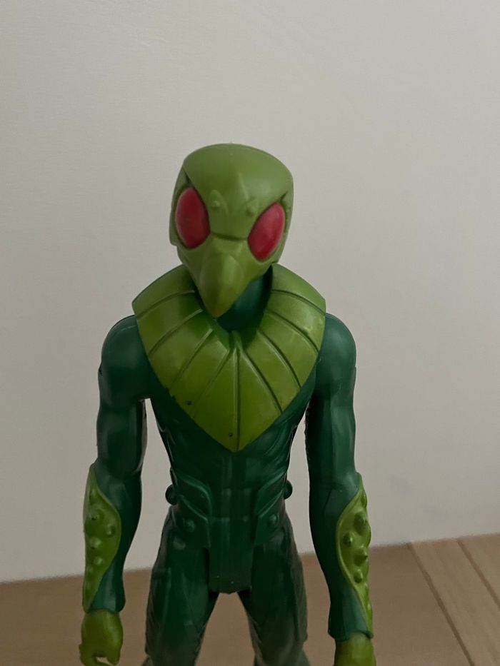 Figurine vulture Marvel titan HERO - photo numéro 2