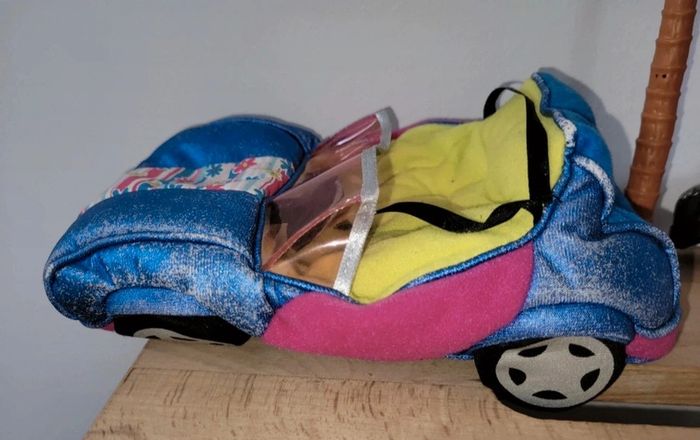 Chuen Caniche Barbie avec sa voiture décapotable - photo numéro 5