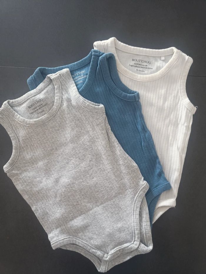 Bout’chou – Lot de 3 bodies sans manches bébé 9 mois