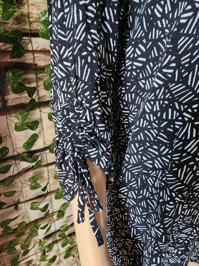 🌸Robe fluide Cache cache Taille 42🌸 - photo numéro 2
