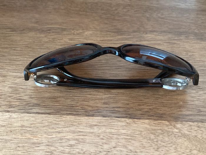 Lunettes de soleil - photo numéro 2