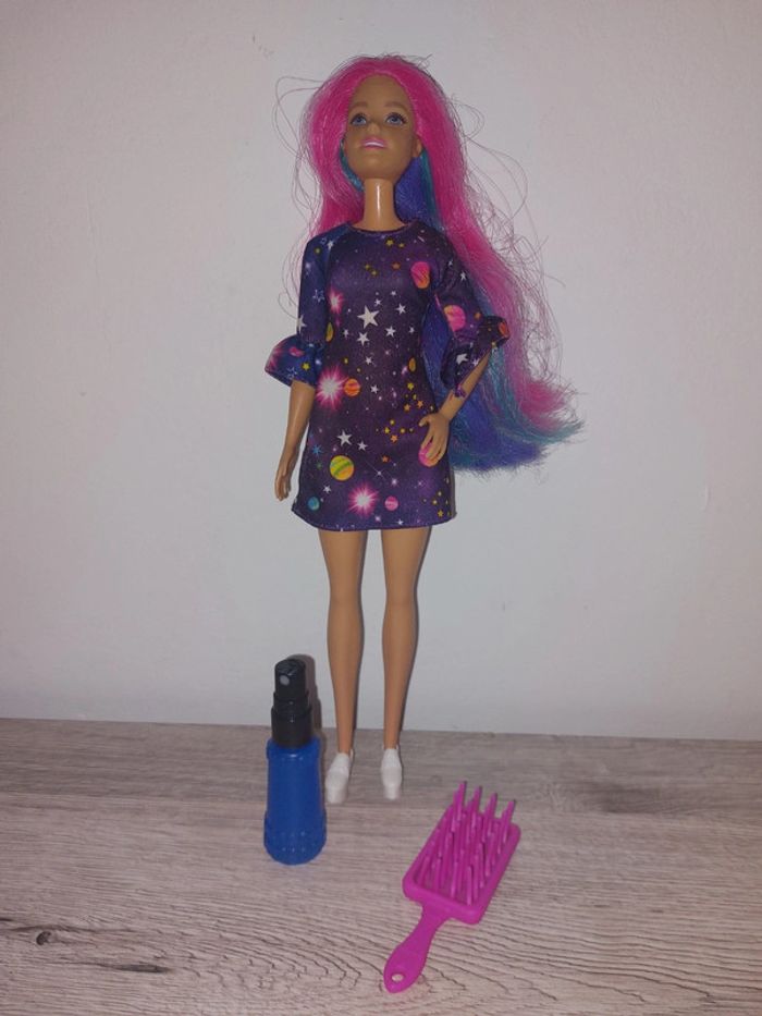 Barbie cheveux multicolore