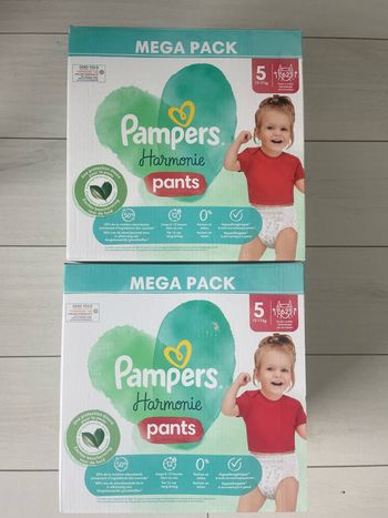 124 couches Pampers Harmonie Pants taille 5