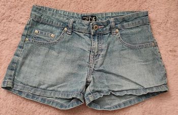 Short en jean caprice de fille 10 ans