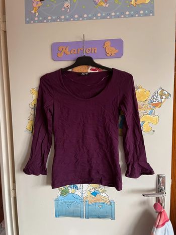 Tee shirt violet, taille Xs, marque Jennyfer.