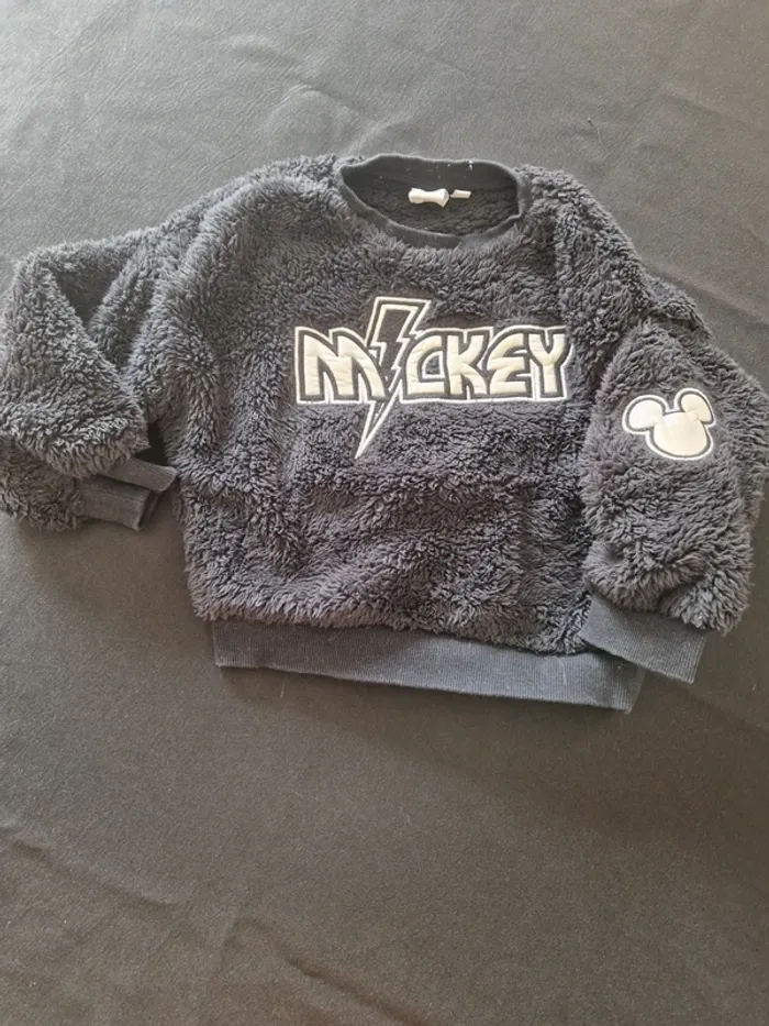 Pull chaud - photo numéro 2