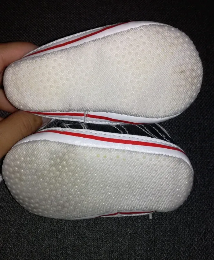 Chaussure bébé - photo numéro 3