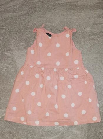 Robe sans manches chic comme neuve