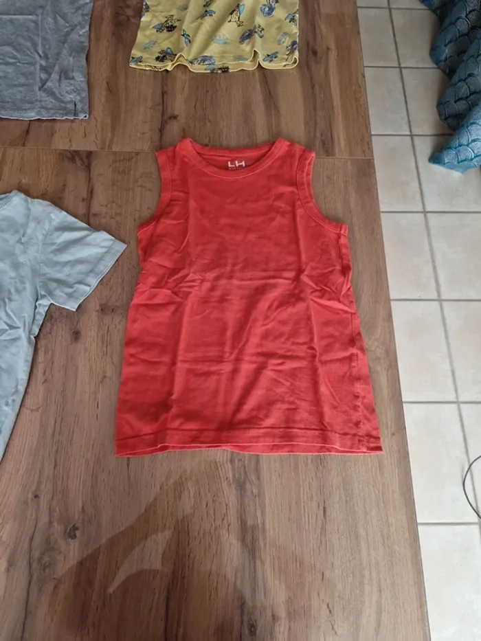 Lot - 4 tee shirt - 8 ans - photo numéro 2