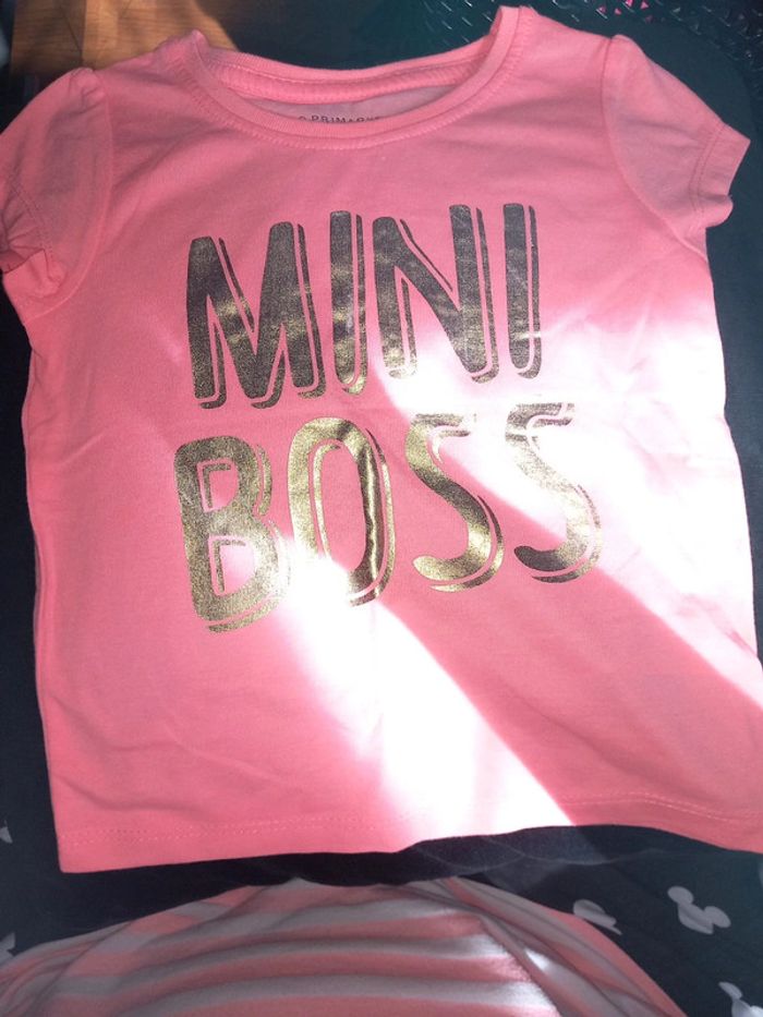 T-shirt taille 12/18mois 86cm primark - photo numéro 2