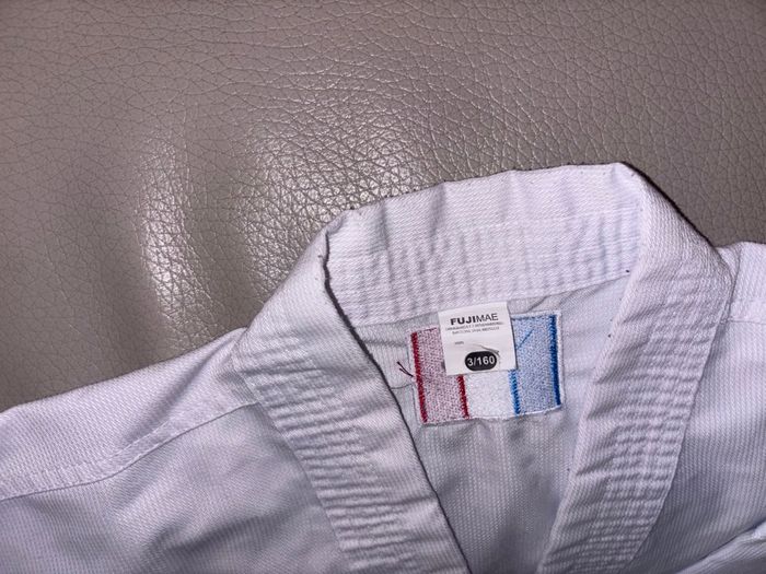 Tenue de takwondo comme neuve +ceinture jaune - photo numéro 8