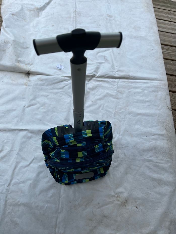 Cartable à roulettes - photo numéro 2