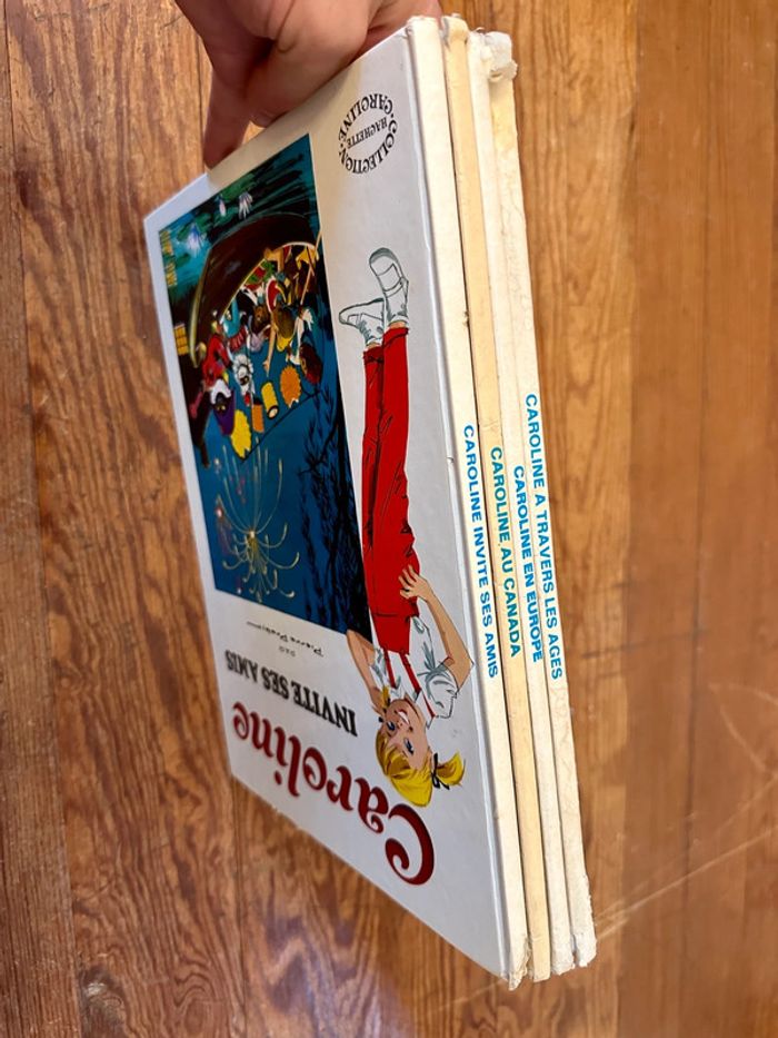 Lot de 4 albums Caroline bd livres Hachette Jeunesse état satisfaisant - photo numéro 2