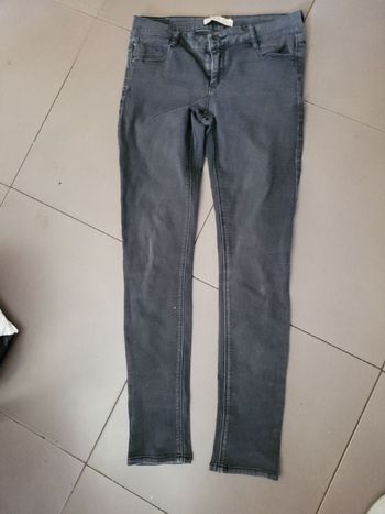 Jean taille 40 cache cache