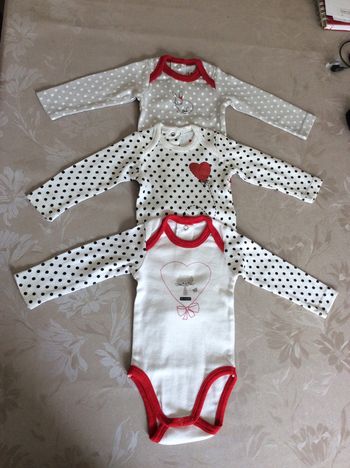 Lot 3 bodys Orchestra 3 mois