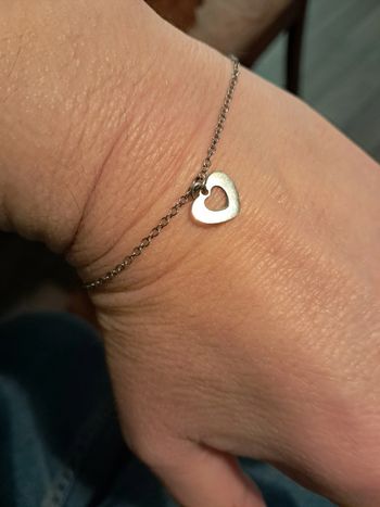 Petit bracelet en argent avec breloque coeur