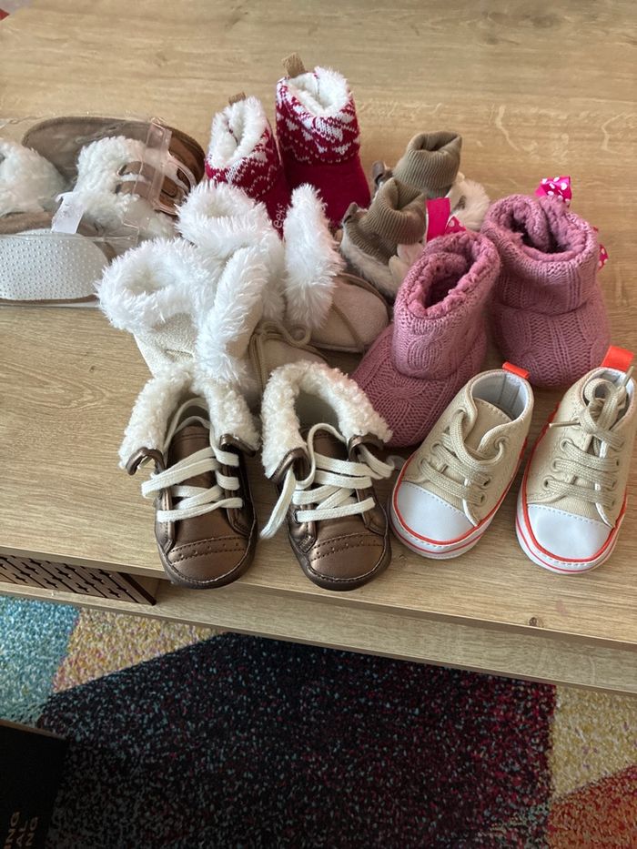 Lot hiver bébé filles 3 mois lot chaussures - photo numéro 10