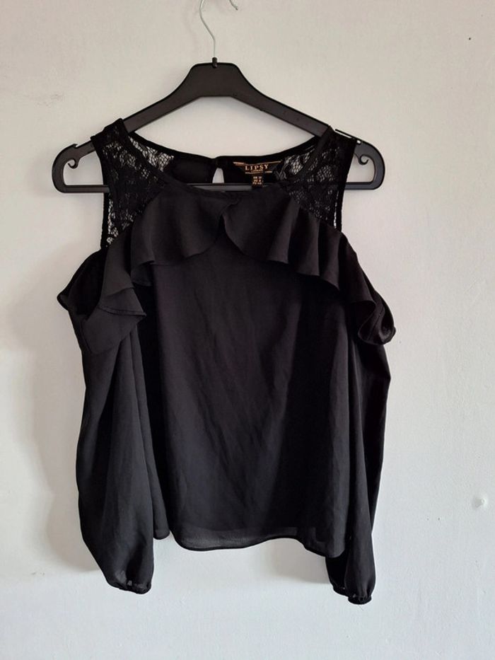 Blouse avec épaules dénudé 40