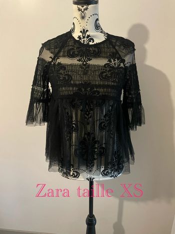Blouse noir en voile transparent à volant manches 3/4 Zara taille XS