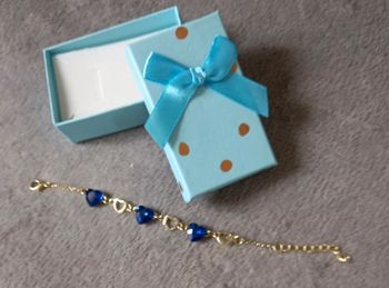 Bracelet doré- cœurs bleus - strass