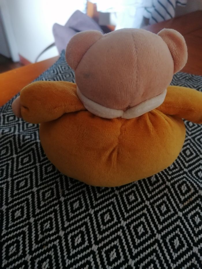 Doudou peluche ourson baby sun couleur moutarde - photo numéro 2